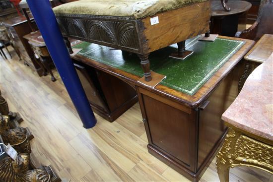 A Victorian mahogany pedestal partners desk, 5ft x 2ft 9in.